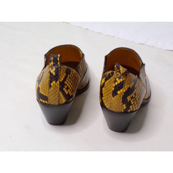 Vince Camuto Jetera Ankle Western Bootie Gold NEW - Picture 10 of 12